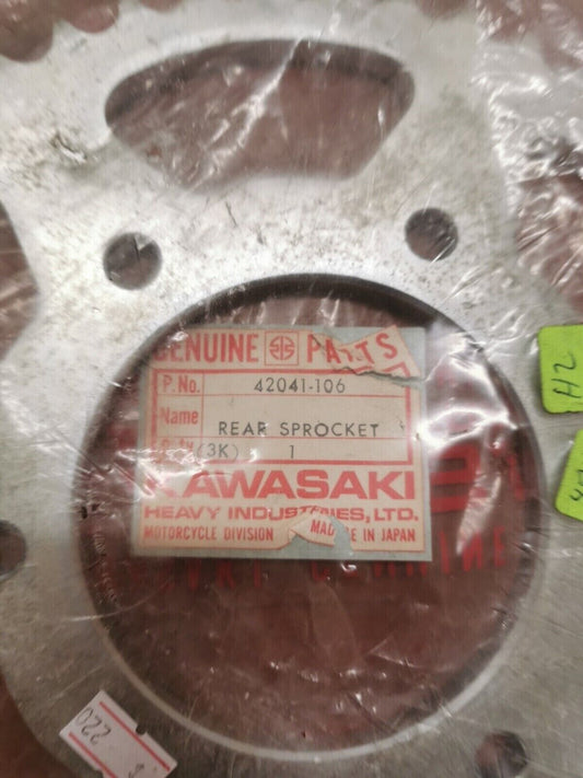NOS Kawasaki 1972 - 1975 H2 REAR SPROCKET 47T 42041-106 K34