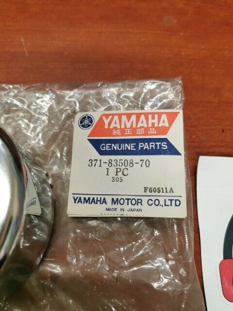 NOS Yamaha TX500 TX650 TACHOMETER COVER 371-83508-70-00 Y115
