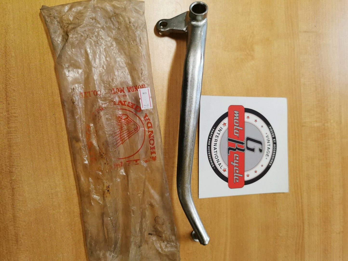 NOS HONDA CB350 CL350  1968 - 1973 PEDAL  GEARSHIFT 24701-286-010  H17