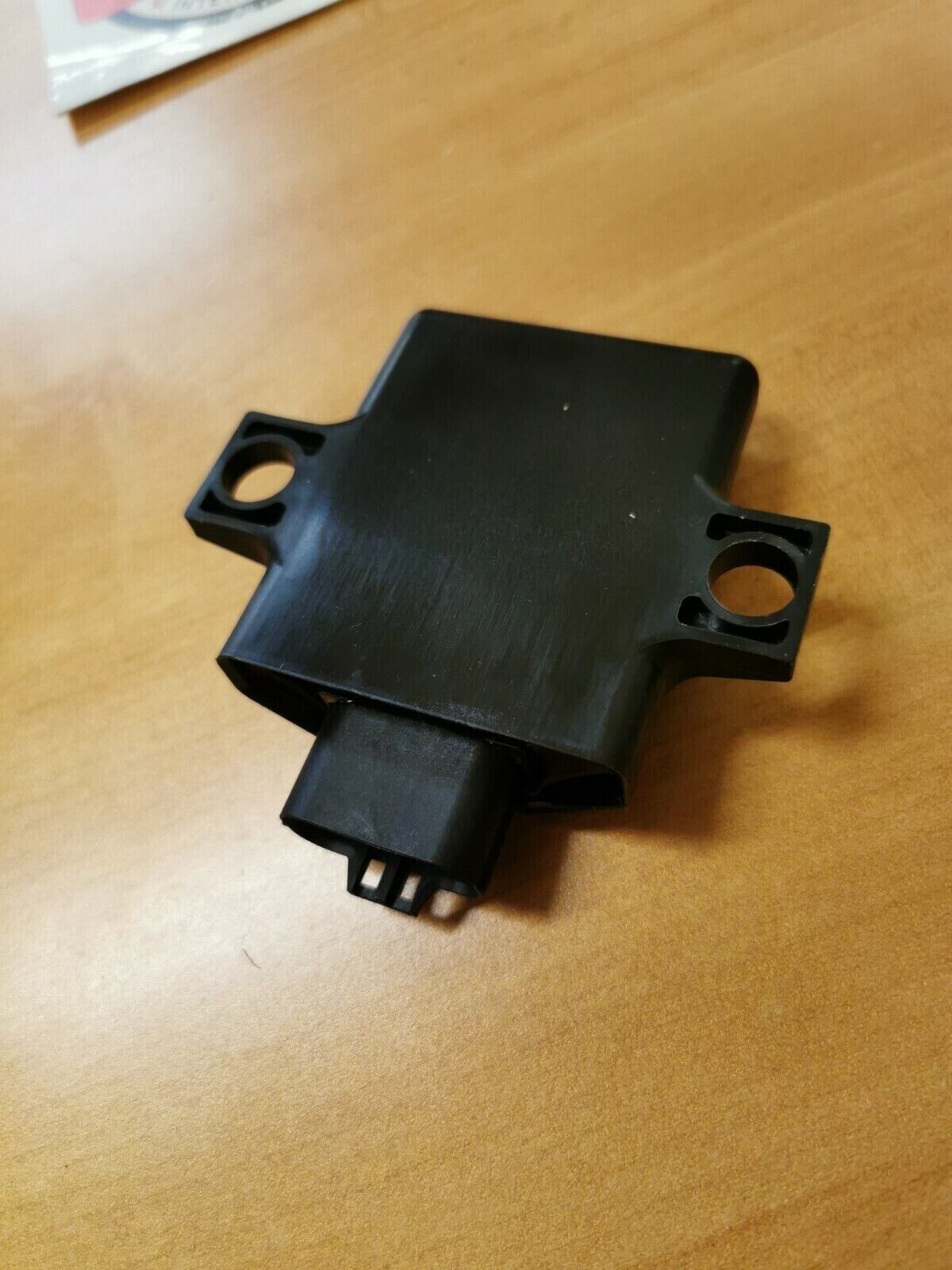 NOS  SUZUKI RMZ250 2004  IGNITER  K2111-90038  S10