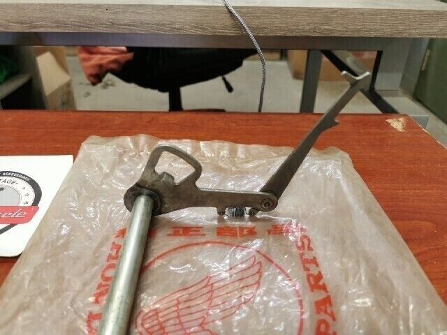 NOS Honda CB350F GEARSHIFT SPINDLE 24610-333-010 H69