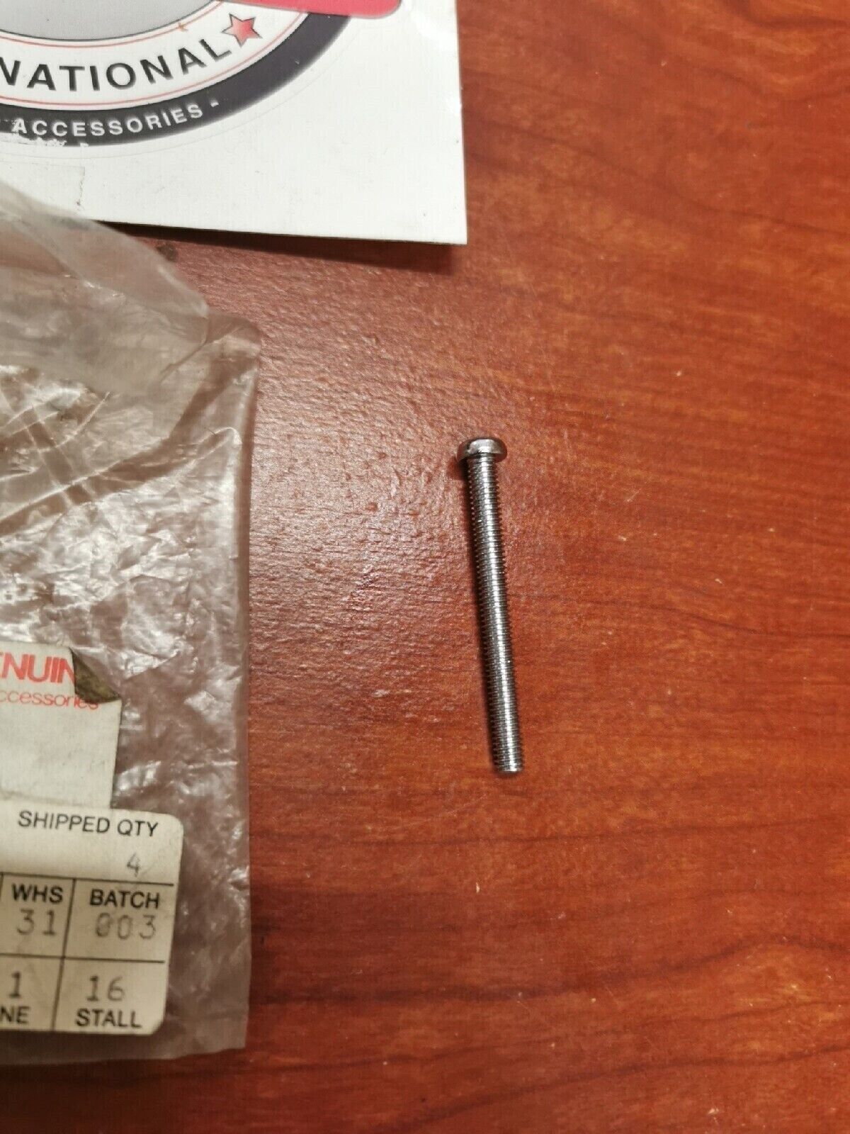 NOS Yamaha SCREW PAN HEAD 849-84724-00-00 SUB. 98580-04540-00 Y68