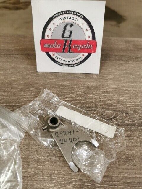 NOS SUZUKI ALT125 1983 - 1986 LT125 FORK GEAR SHIFT NO 4 25241-24201 S44