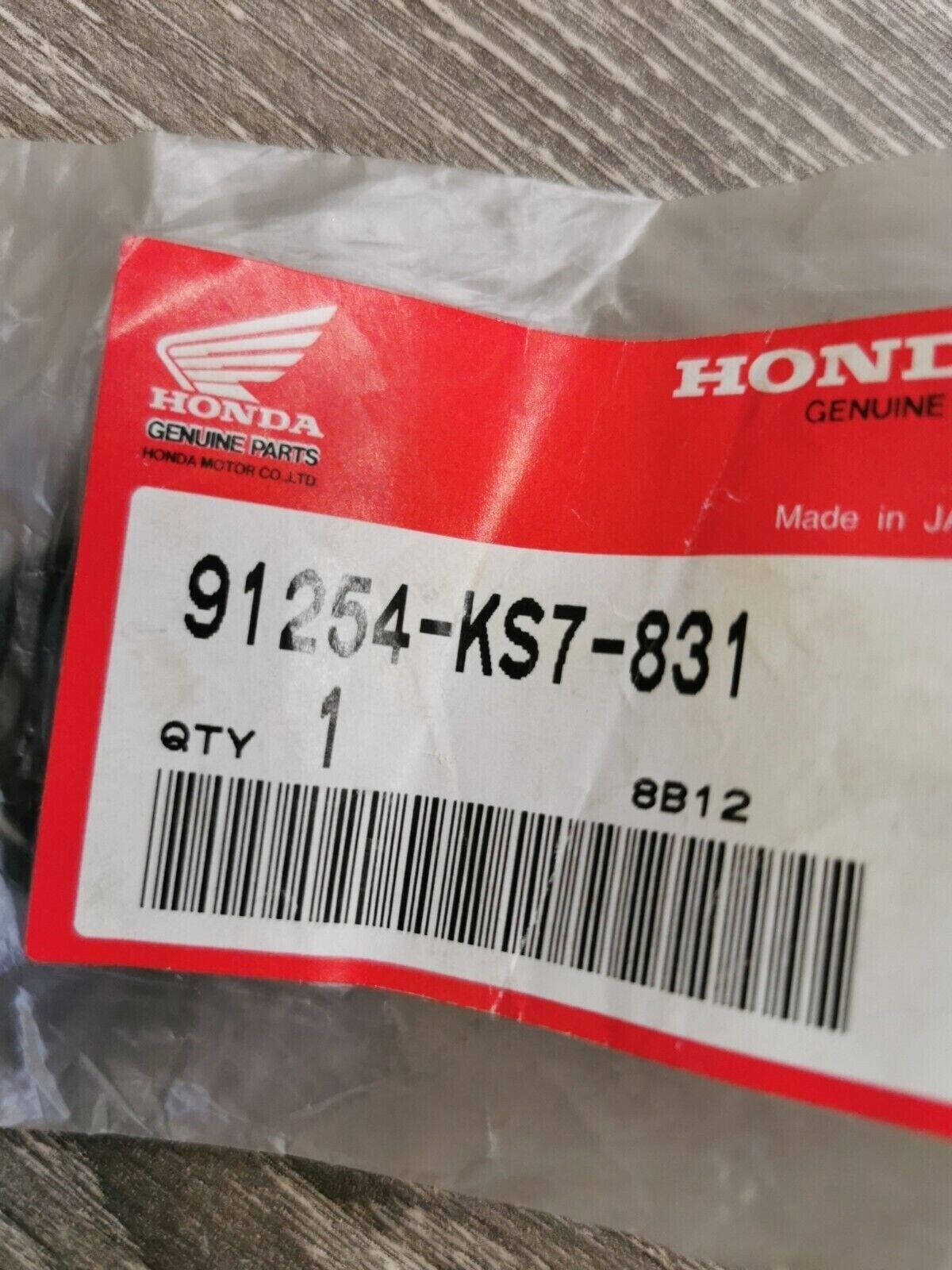 NOS HONDA DUST SEAL91254-KS7-831  H56