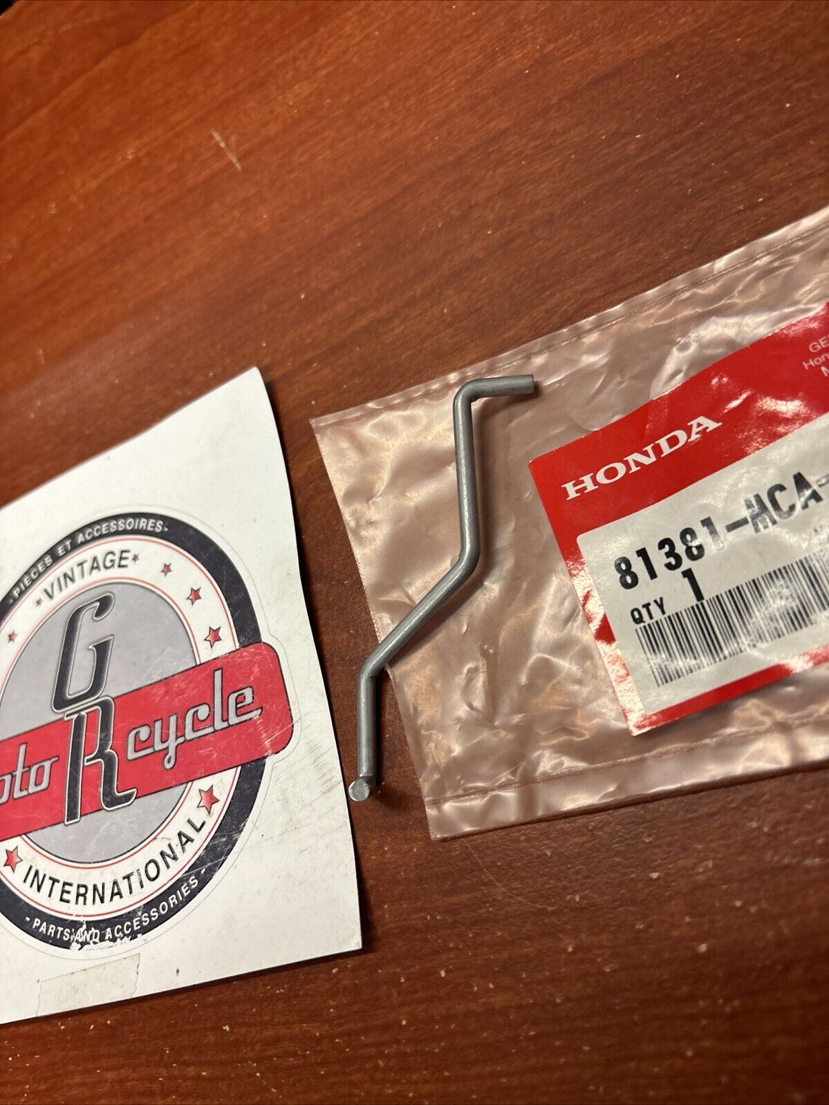 NOS Honda GL1800 GL1800A LEFT ROD 81381-MCA-013 H171