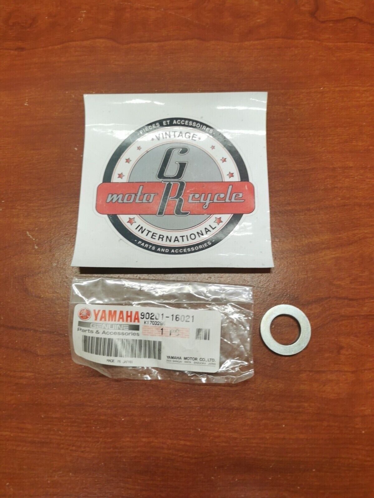 NOS Yamaha WR200 YXM70 YXE70 YXC70 YXC700 YXM700 PLATE WASHER 90201-16021-00 Y82