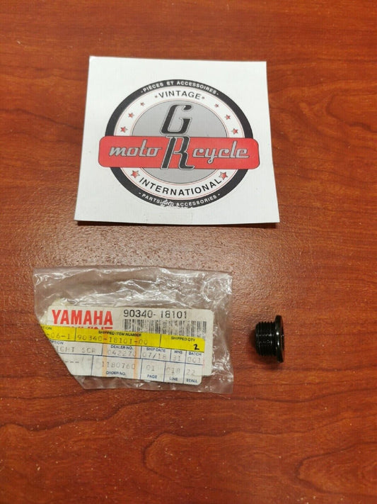 NOS Yamaha STRAIGHT SCREW PLUG 90340-18101-00 Y70