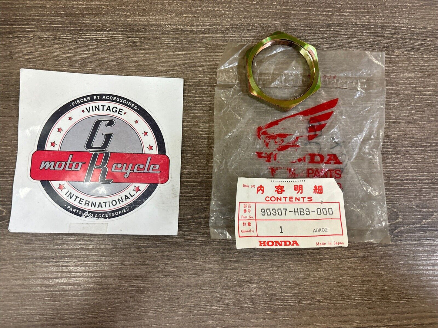 NOS Honda TRX250 R X TRX300EX TRX400EX REAR AXLE NUT A 90307-HB9-000 H134