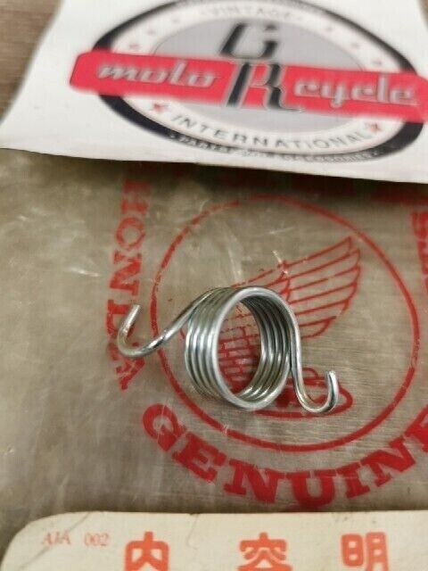 NOS HONDA CL100S CL125S CL90 NC50 SL175 SL350 SPRING R STEP 50617-165-650 H89