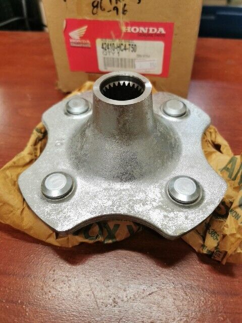 NOS Honda TRX200 D TRX300 FW REAR WHEEL HUB 42410-HC4-750 SUB 42410-HF1-A00 H104