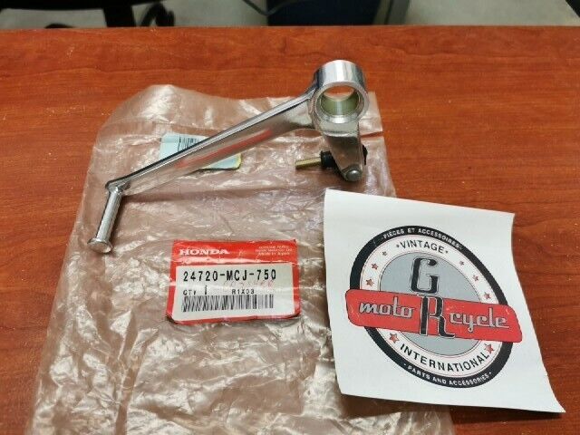 NOS Honda 2002 2003 CBR900RR GEARSHIFT PEDAL 24720-MCJ-750 H108