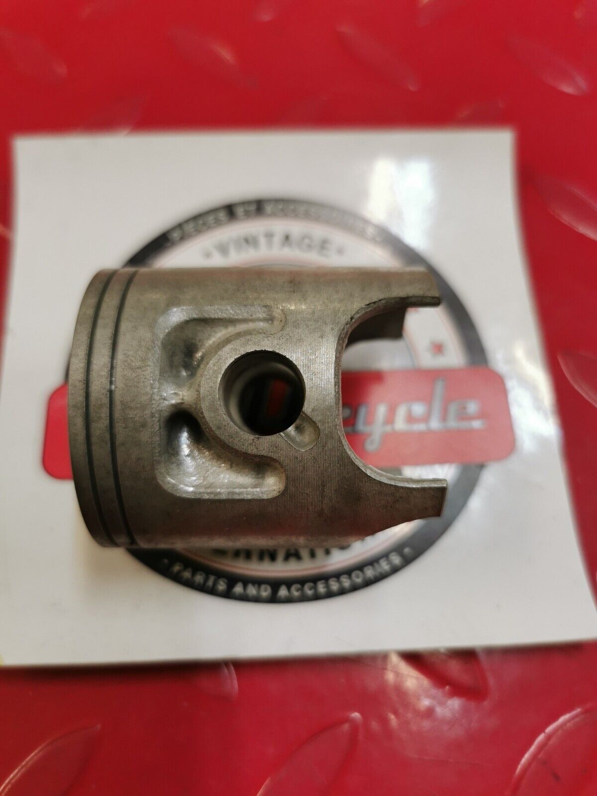 NOS Yamaha YZ80 1983 PISTON 4 O/S 1.00 22W-11638-01-00 Y27