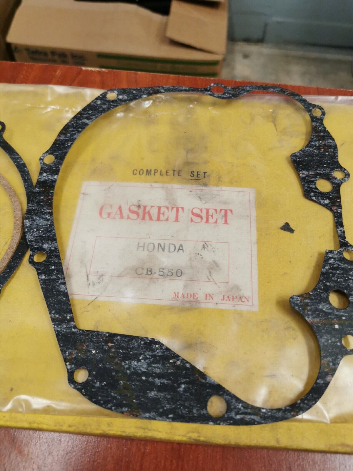 NOS Honda CB550 GASKET KIT INCOMPLETE H37 