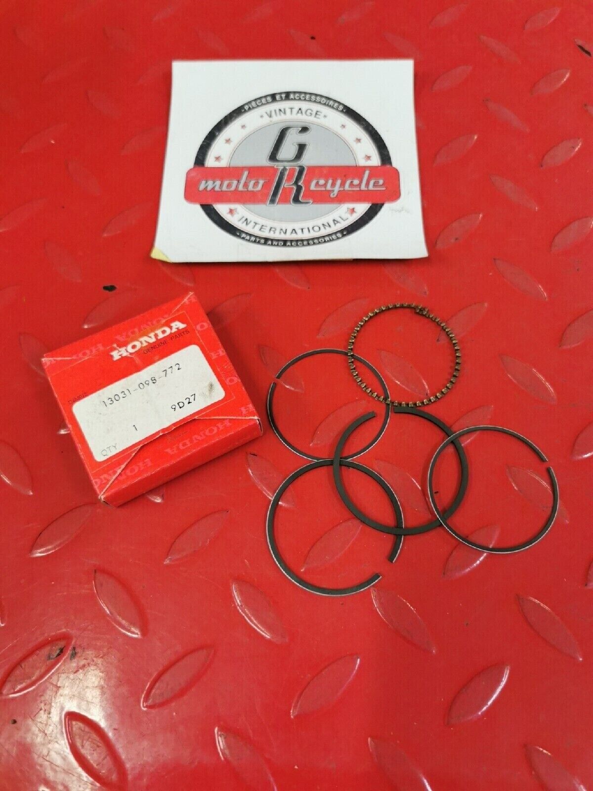 NOS HONDA CT70 XR75 C70 1976 - 1981  RING SET PISTON OS 0.50 13031-098-772  H38