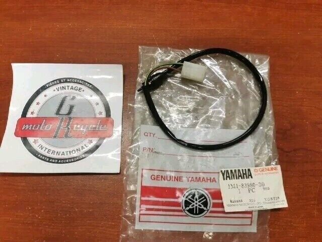 NOS Yamaha FRONT STOP SWITCH 1M1-83980-30-00 SUB 1M1-83980-31-00 Y164