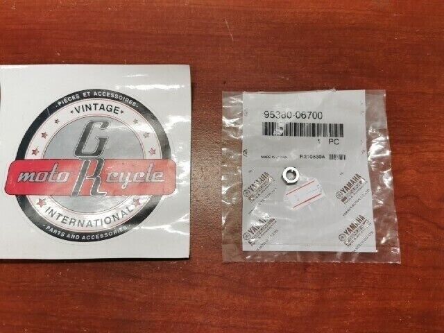 NOS Yamaha NUT 95301-06700-00 SUB 95380-06700-00 SUB 9538R-06700-00 Y107