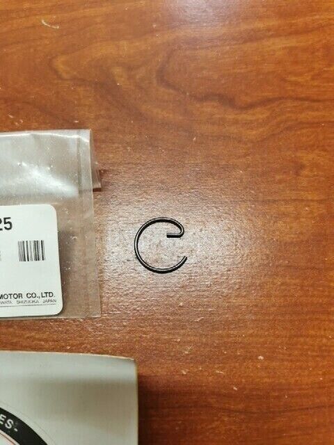 NOS Yamaha AT1 at2 AT3 ATMX CIRCLIP 93450-17025-00 Y101