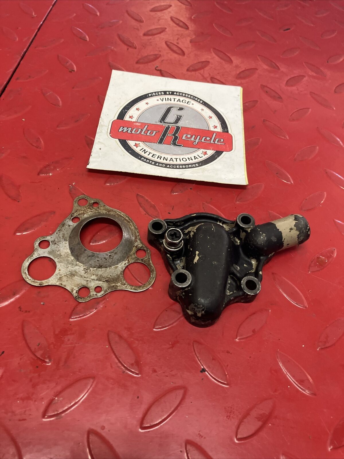 Honda CR125R 1987 waterpump water pump cover separator plate 1987 - 1994