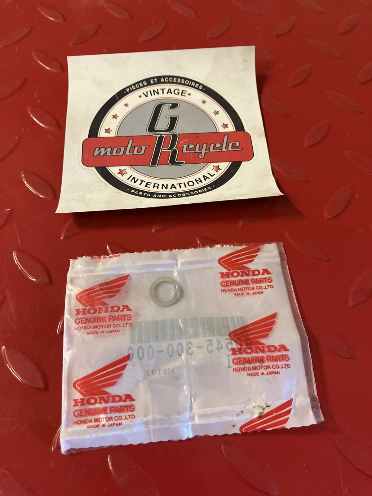 NEW NOS HONDA OIL BOLT WASHER 90545-300-000 H24