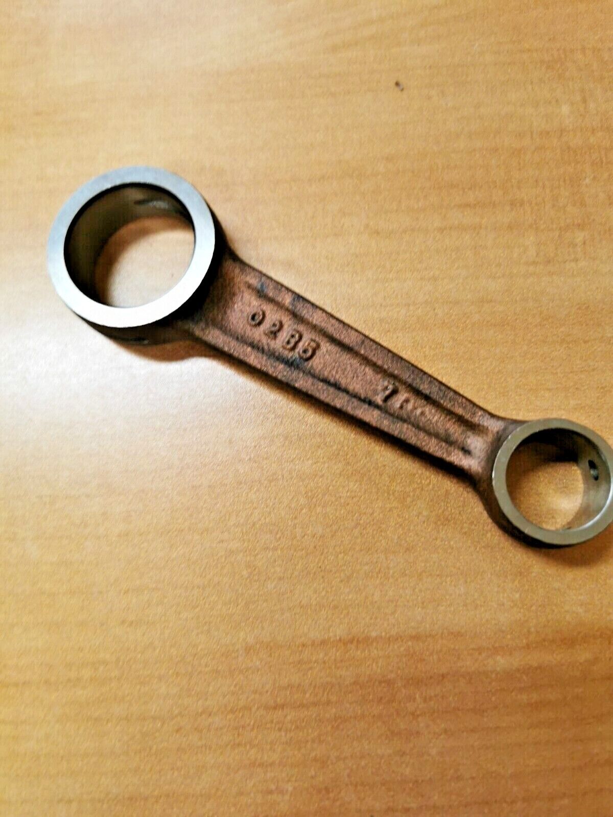 NOS SUZUKI  RM80 1986 - 2001  ROD  CONNECTING  12161-02B52   S6