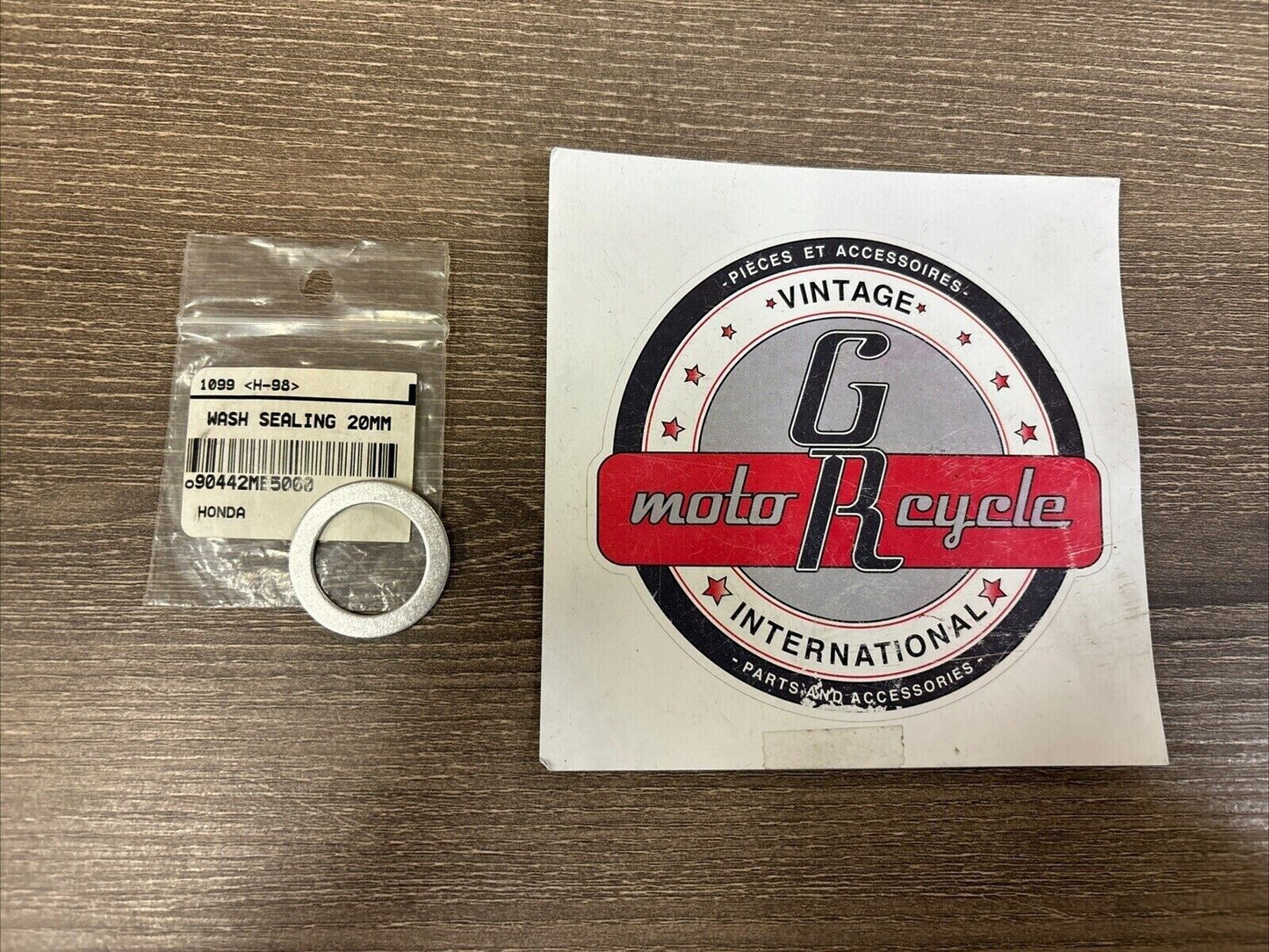 NOS Honda SEALING WASHER 20MM 90442-ME5-000 H124