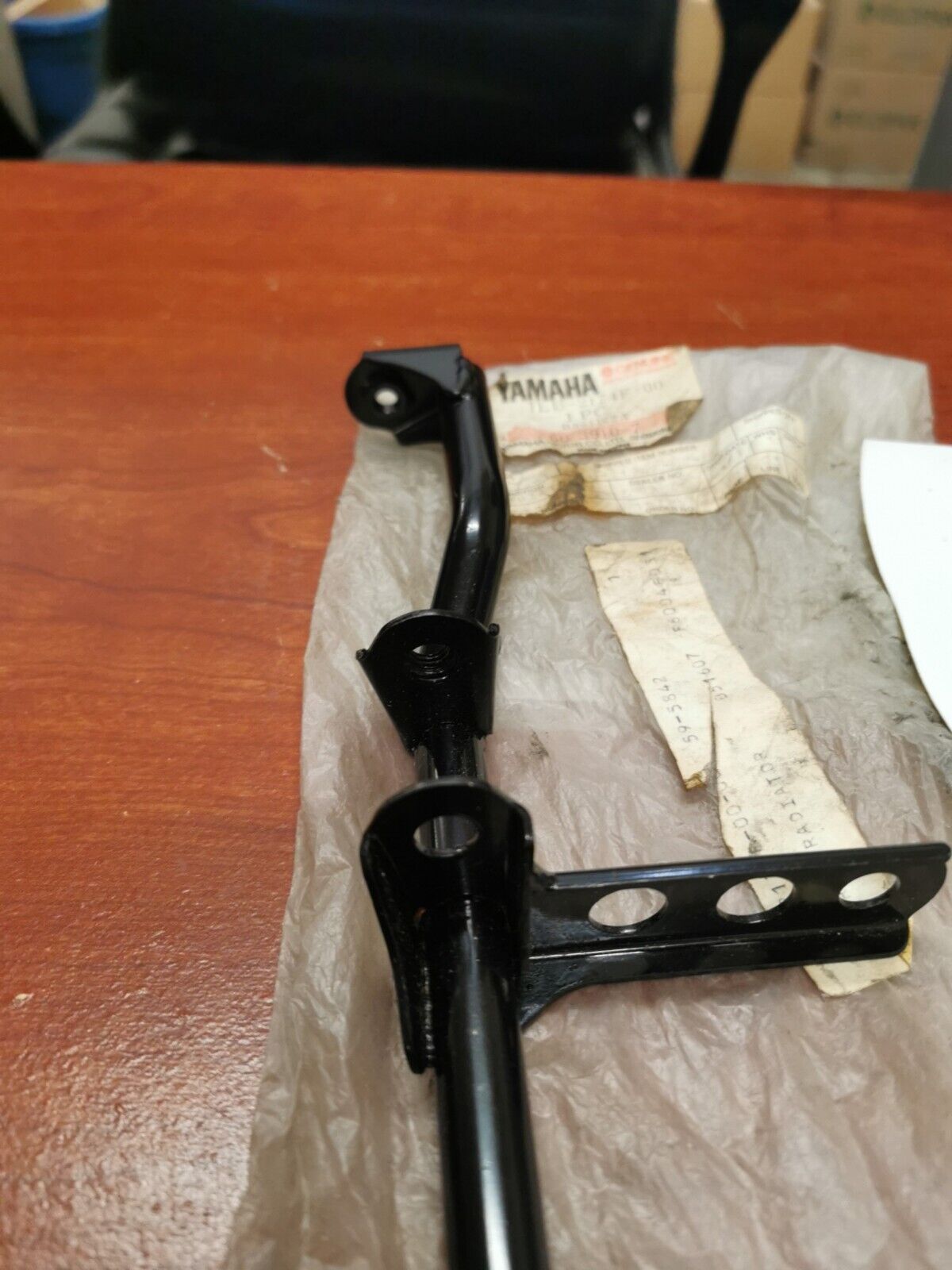 NOS Yamaha 87 - 88 YZ250 RADIATOR GUARD 1LU-2174F-00-00 SUB. 2VM-2174F-00-00 Y88