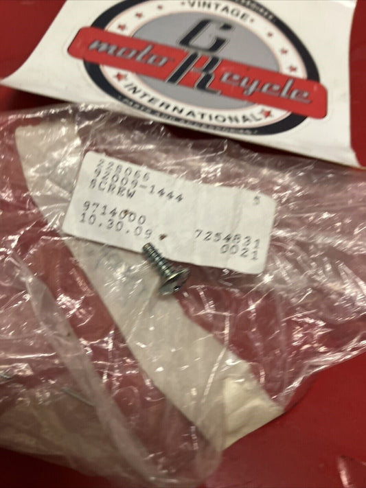 NOS KAWASAKI SCREW 92009-1444 K14