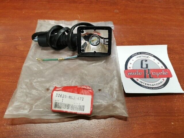 NOS Honda 1983 - 1987 XL600R RIGHT REAR TURN SIGNAL BASE 33620-MG2-672 H107