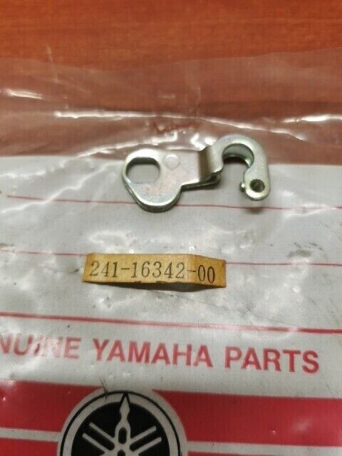 NOS Yamaha AT1 CT1 DT125 RD200 PUSH LEVER 241-16342-00-00 Y135