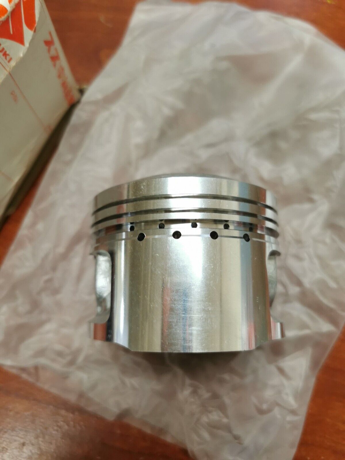 NOS SUZUKI 1978 1979 GS1000 PISTON STD 12111-49000 S31