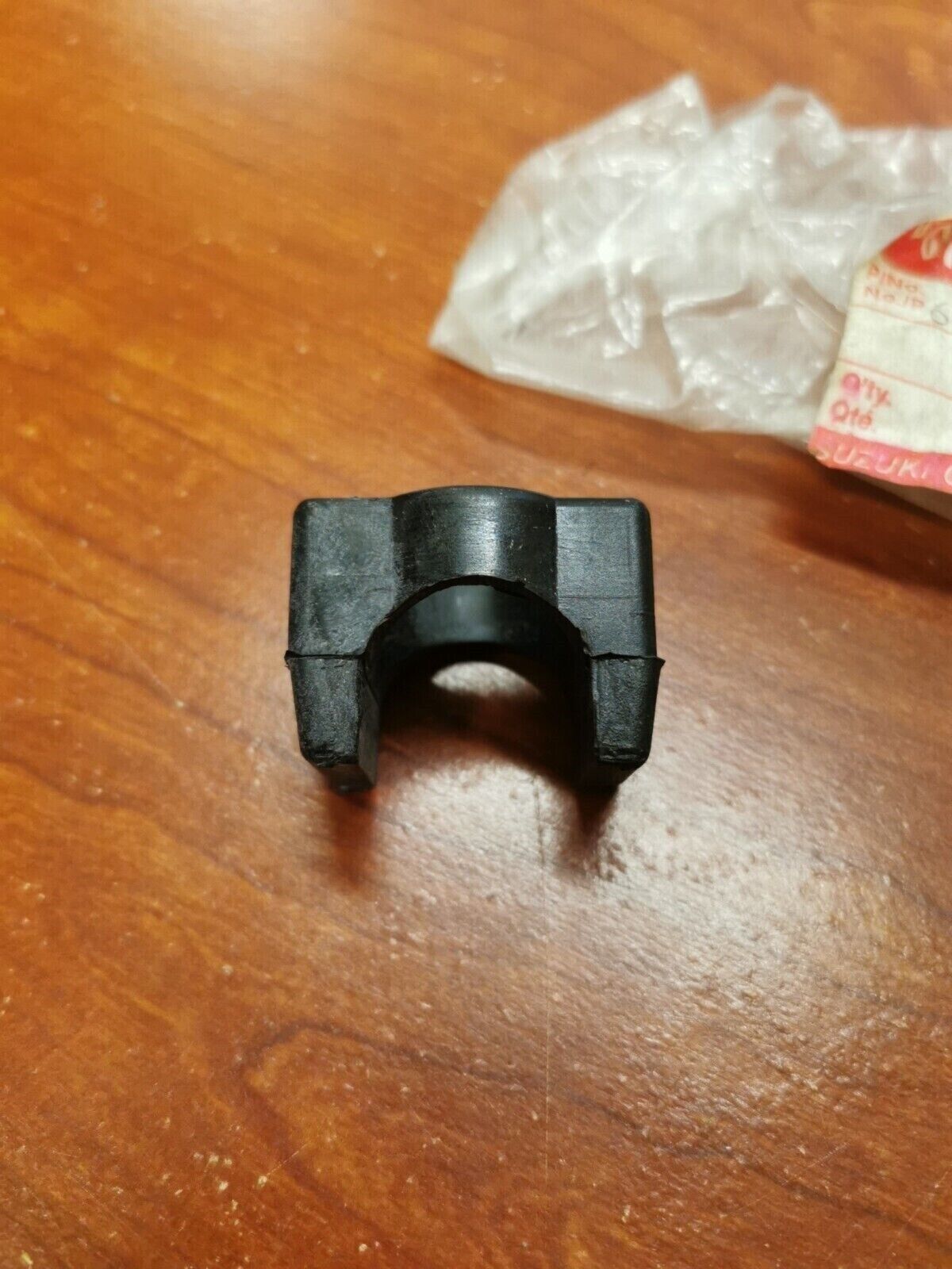 NOS SUZUKI RM125 RM250 CHAIN GUARD 61273-26C00 S30