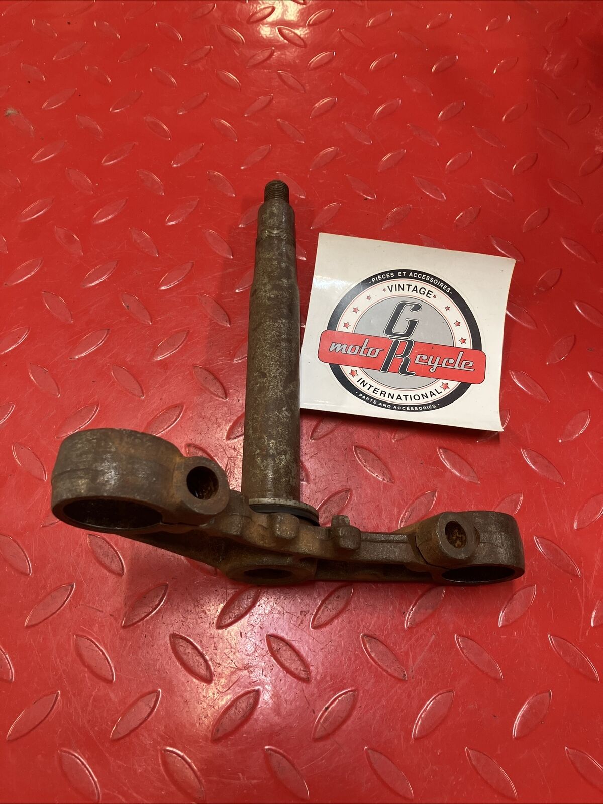 Yamaha RD400 1977 steering stem triple tree clamp under bracket 1976 1978