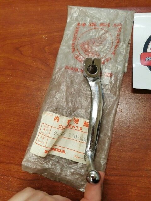 NOS Honda CB125 CL125K2 PEDAL GEAR CHANGE 24700-240-000 H80