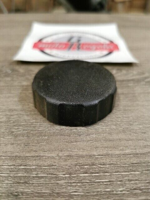 NOS YAMAHA RD200 RD350 TX500 XS500 XS650 XS2 CAP RESERVOIR 360-25852-00-00 Y114