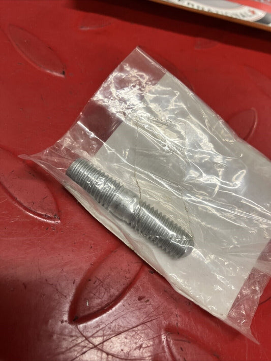 NOS KAWASAKI STUD 8X22 92004-1217 K13
