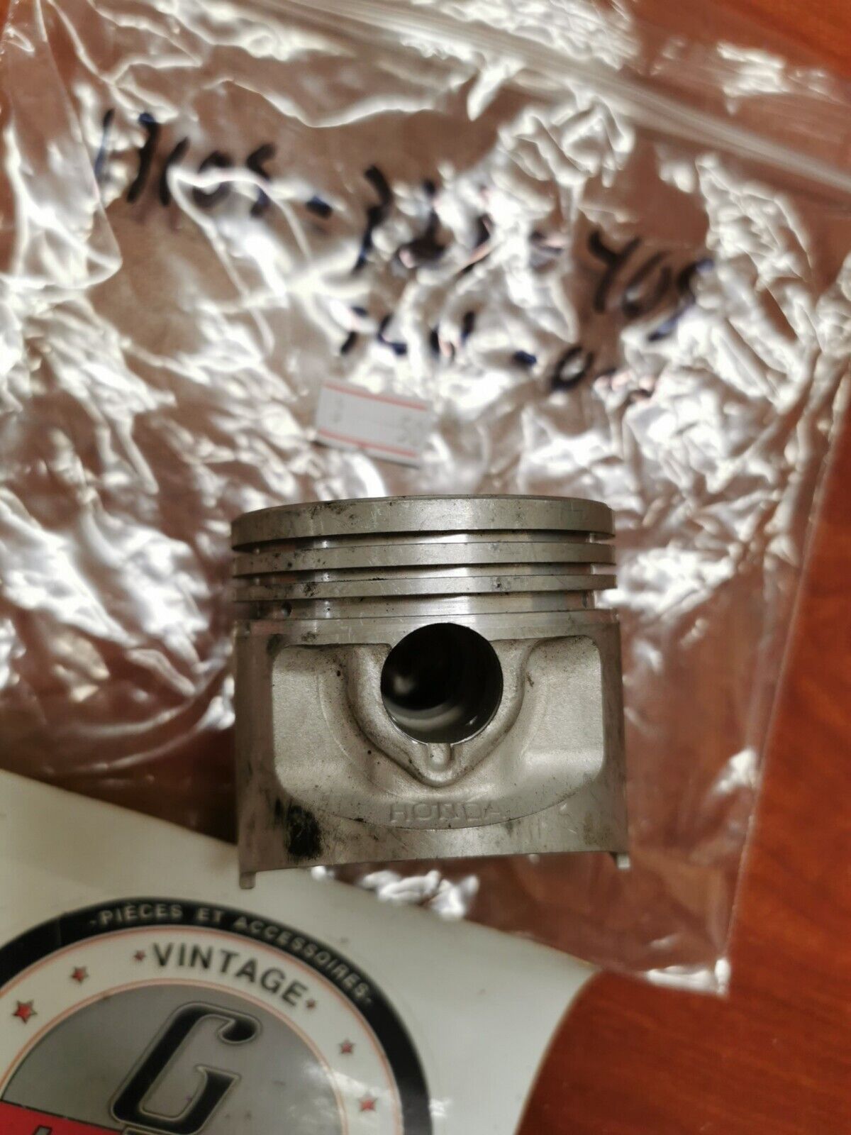 NOS Honda CB500 K1 K2 PISTON (1.00) 13105-323-405 SUB. 13105-323-000 H62