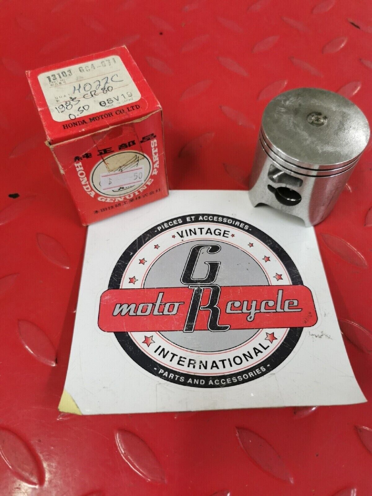 NOS HONDA CR80R 1985 PISTON OVER SIZE 0.50  13103-GC4-671  H38