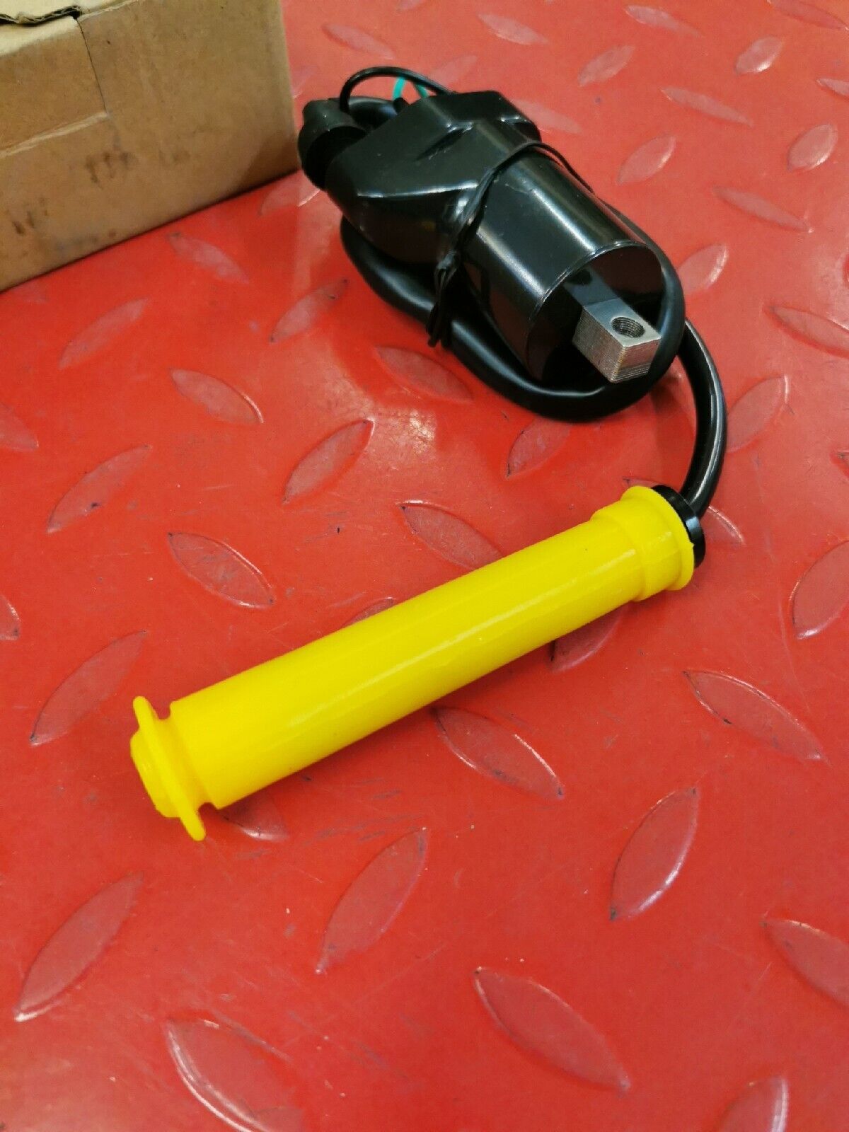 NOS HONDA IGNITION COIL TRX400 GX  J9