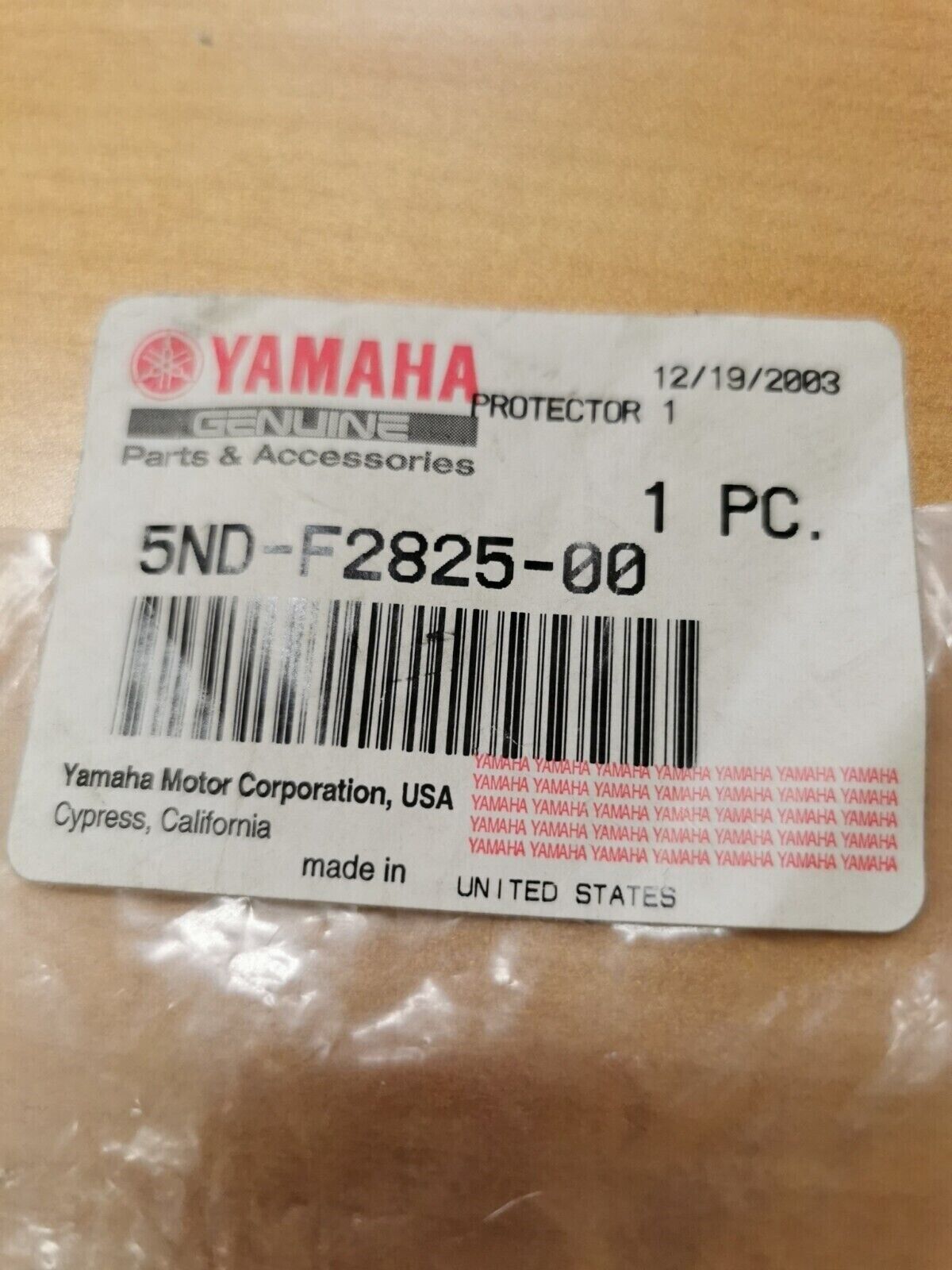 NOS YAMAHA YFM400 YFM450 2003 - 2010  PROTECTOR 1   5ND-F2825-00-00 Y44