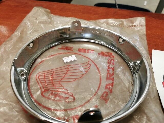 NOS Honda CB450 HEADLIGHT RIM 33101-283-003 H80