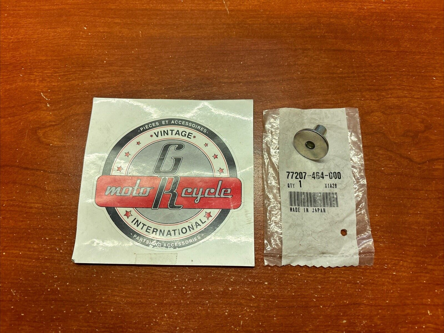 NOS Honda SEAT SETTING COLLAR 77207-464-000 H156