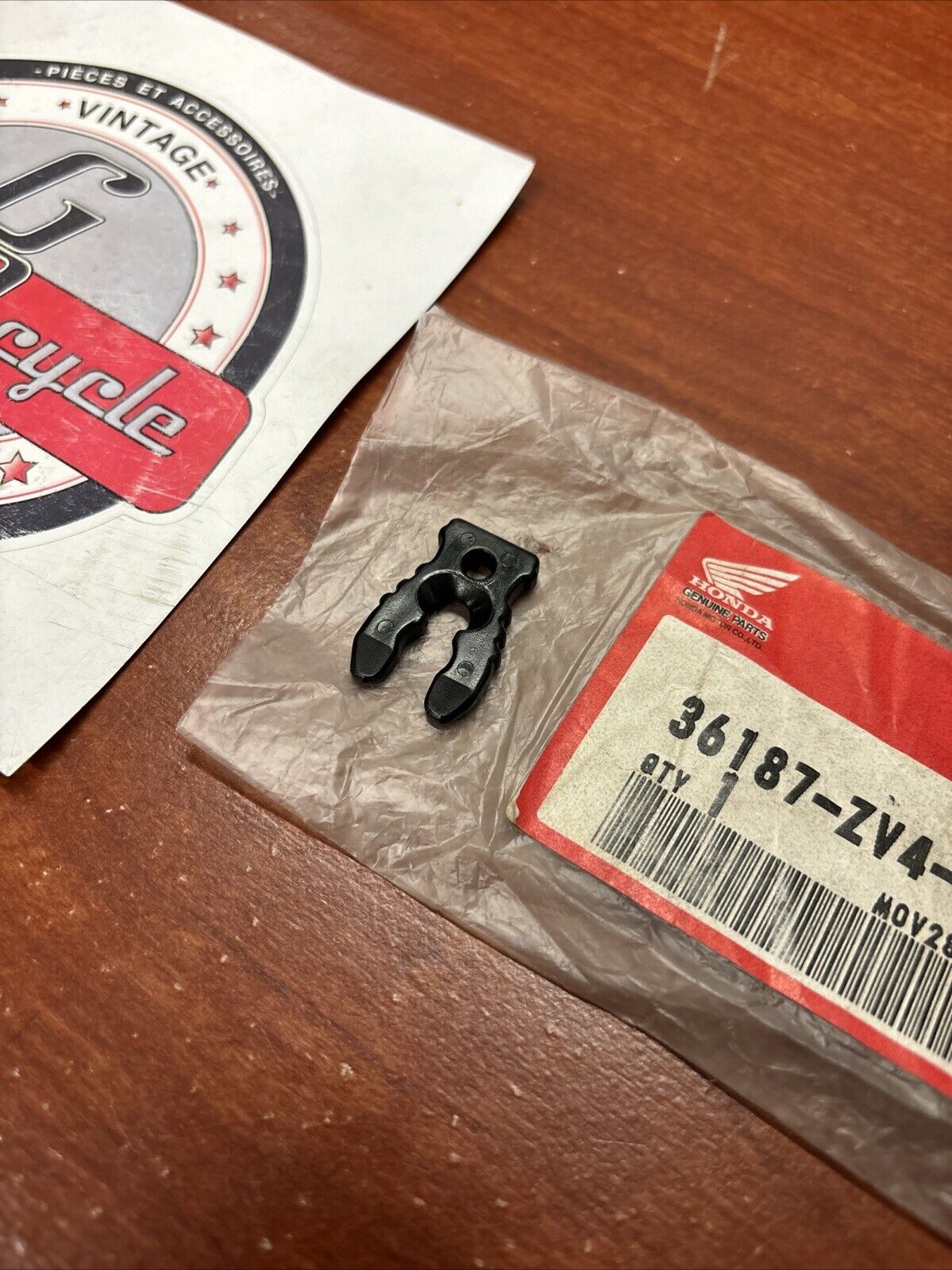 NOS Honda BF75 BF90 BF115 BF130 EMERGENCY LOCK CLIP 36187-ZV4-651 SUB H183