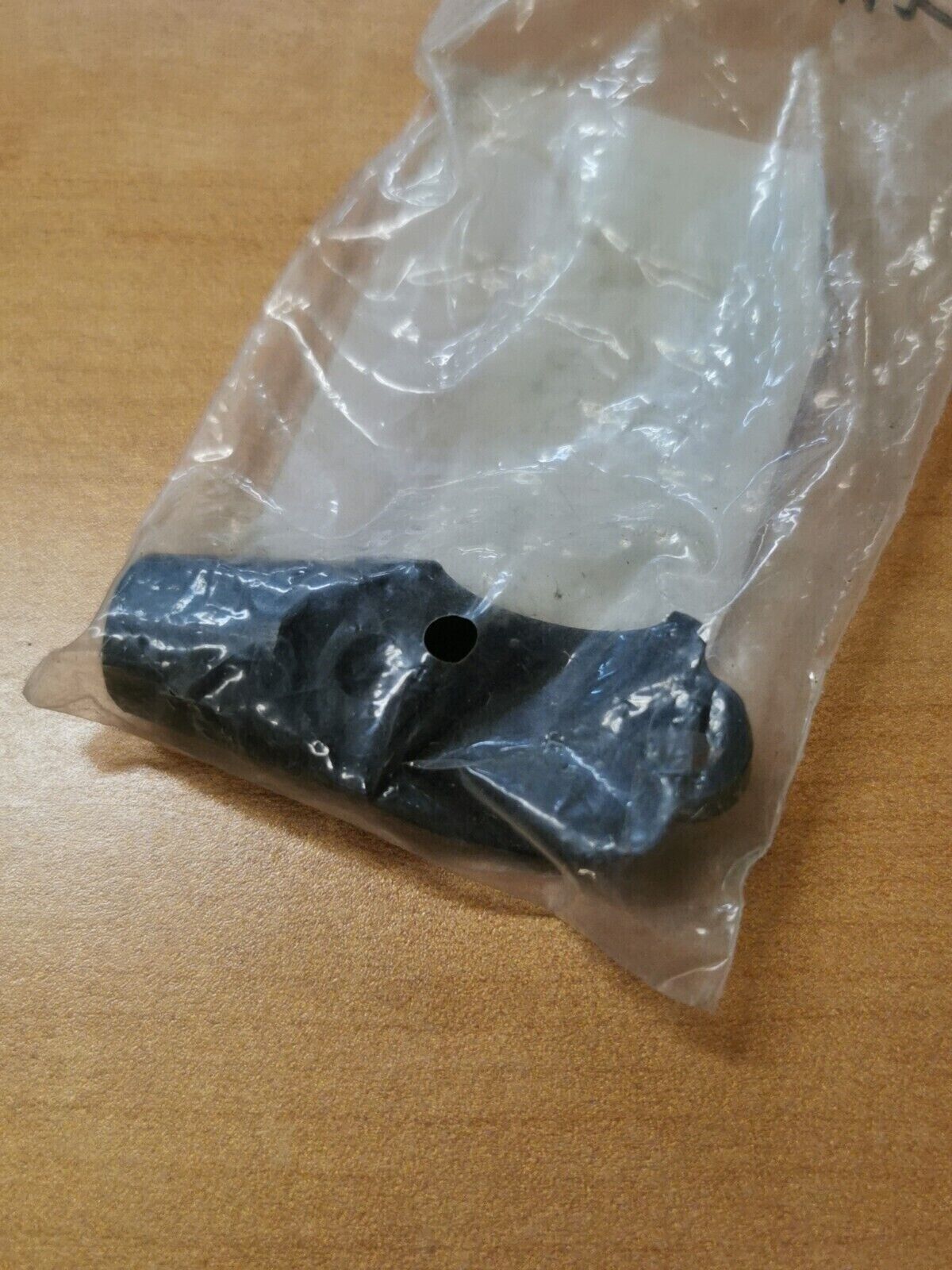 NOS HONDA     XR250   2000   HANDLE LEVER   53174-KCZ-000  H29