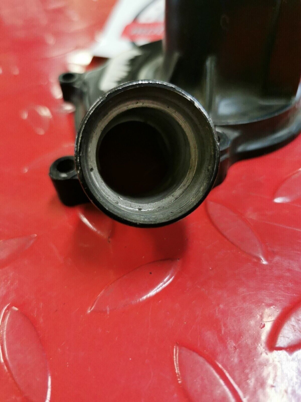 NOS Yamaha FZR1000 FZ750 FZ700 COVER HOUSING 1AE-12422-09-00 Y22