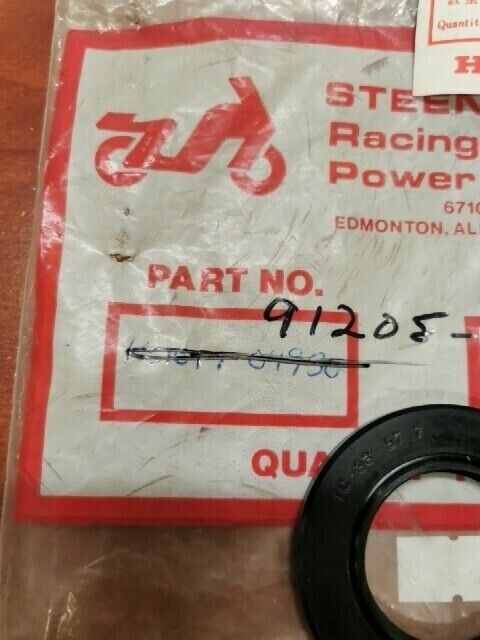 NOS Honda OIL SEAL (33X57X7) 91205-283-010 SUB. 91205-283-015 H68