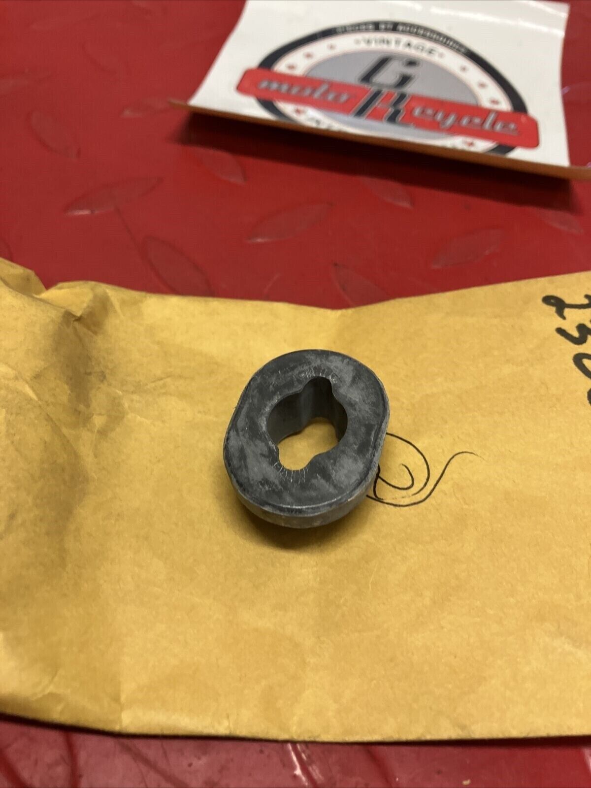 NEW NOS KAWASAKI HEADLIGHT RUBBER DAMPER 23066-001 K20