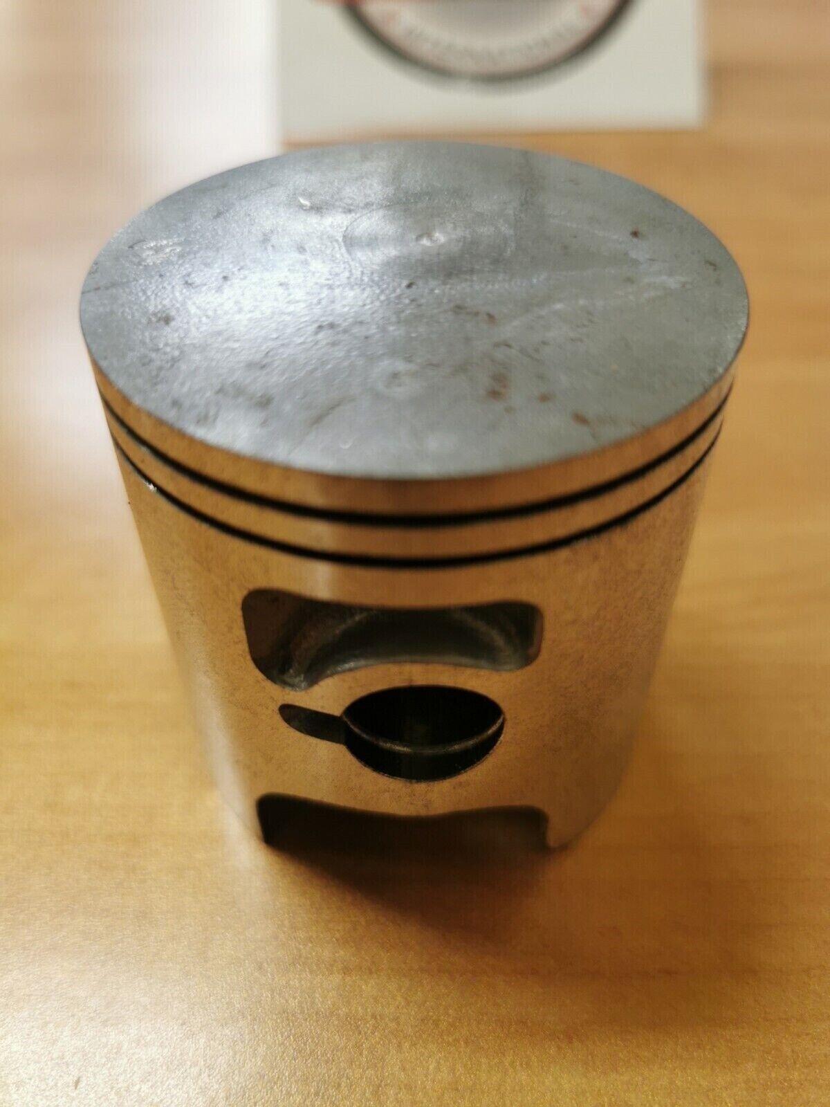 NOS HONDA  CR125R 1980 PISTON  STD   13101-466-000   H22