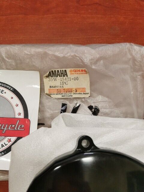 NOS Yamaha YZ125 CRANKCASE COVER 39W-15421-00-00 SUB 5X4-15421-00-00 Y107