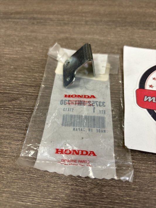 NOS Honda XR250R XR600R REAR REFLECTOR STAY 33752-MN1-730 H117