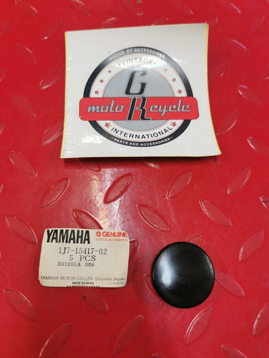 NOS YAMAHA TX650 XS1 XS2 XS650 1970 - 1979 COVER CAP 1J7-15417-02-00 Y29